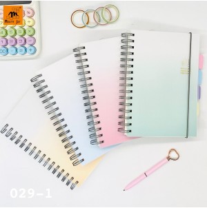 CADERNO. REF: A5-MJ029-1. CX84 PÇS SUB 42PÇS